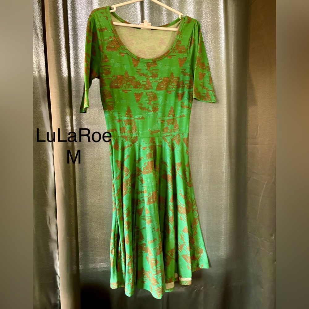 LuLaRoe Nicole Dress